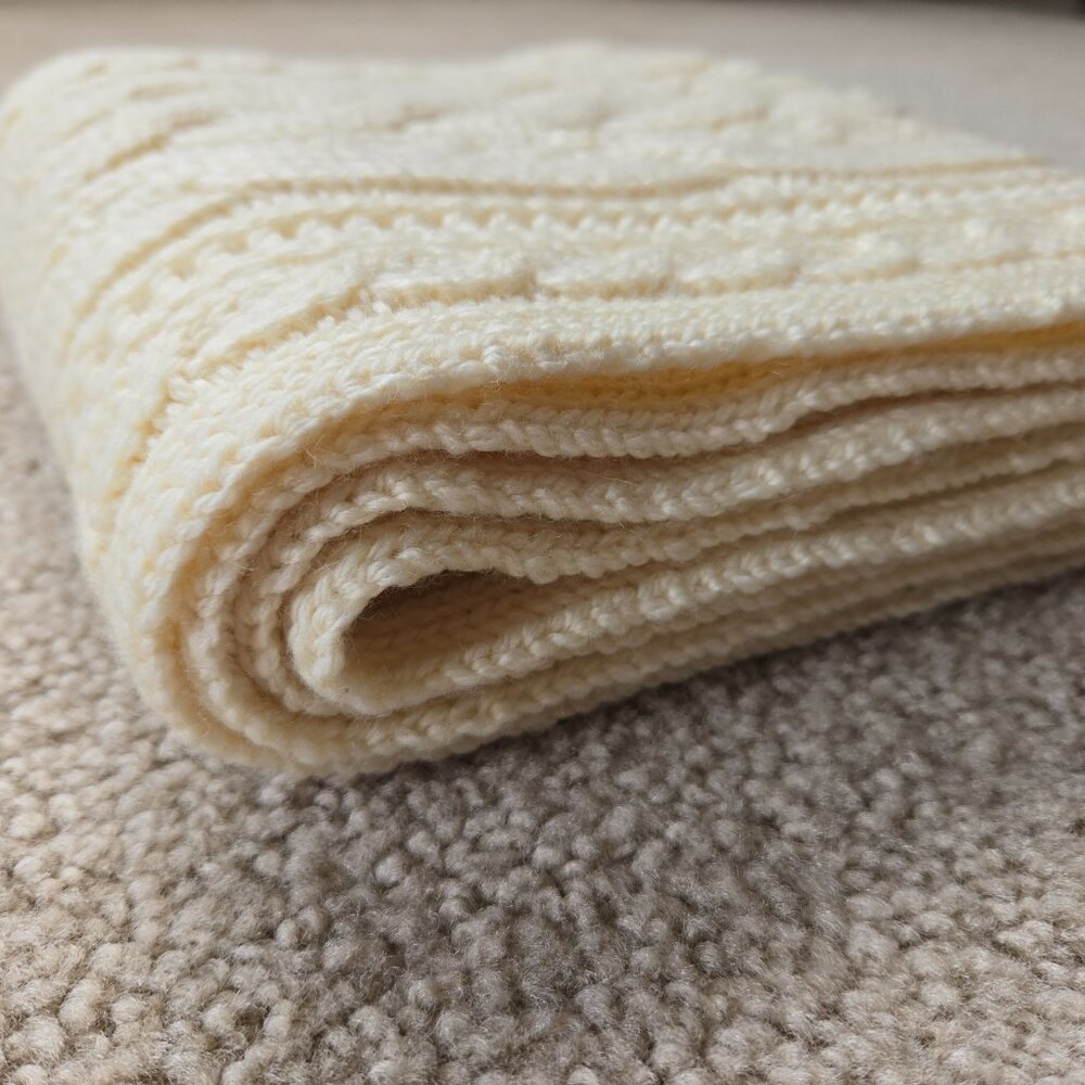 NWOT Bonner of Ireland Cable Knit Ivory Wool Scarf - Picture 12 of 12